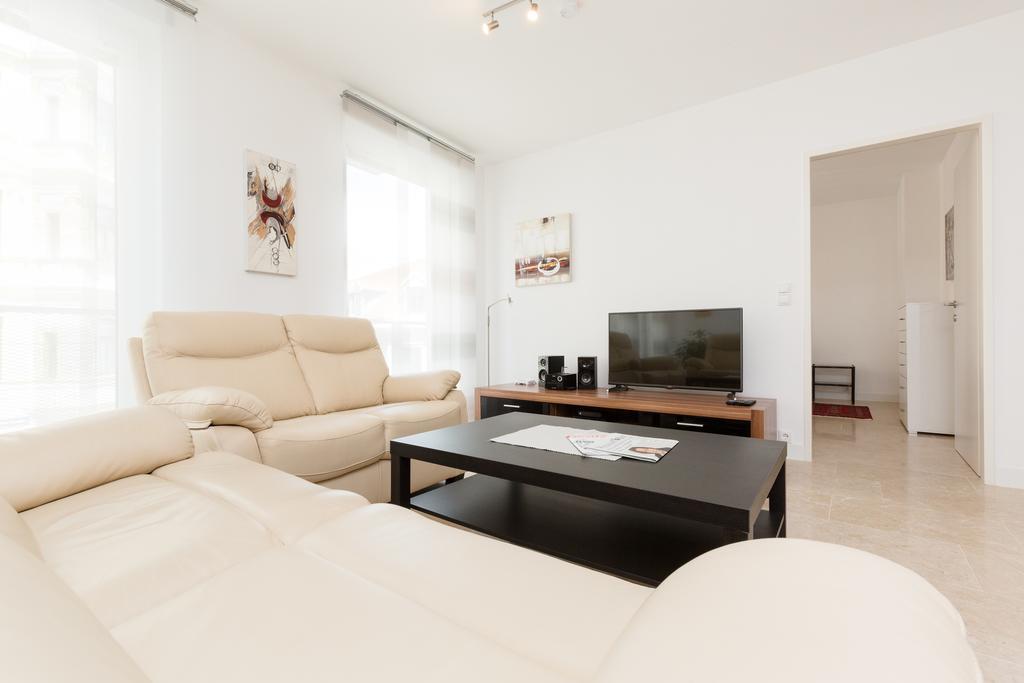 Rafael Kaiser - Paros Apartment - Contactless 24h Check-In Viena Quarto foto